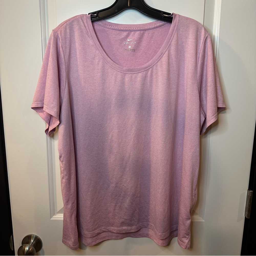Nike Performance Dri-FIT Pink Athletic T-Shirt | Women’s 2XL